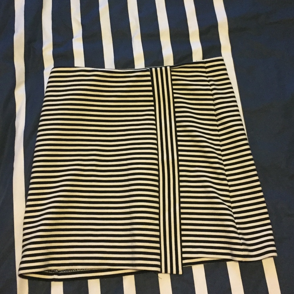Black and white skirt!